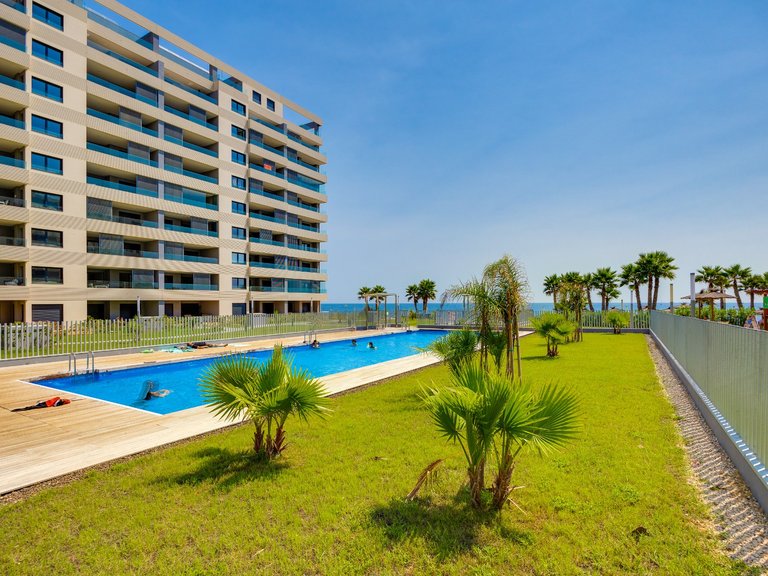 Penthouse for Sale in Punta Prima, Alicante 4