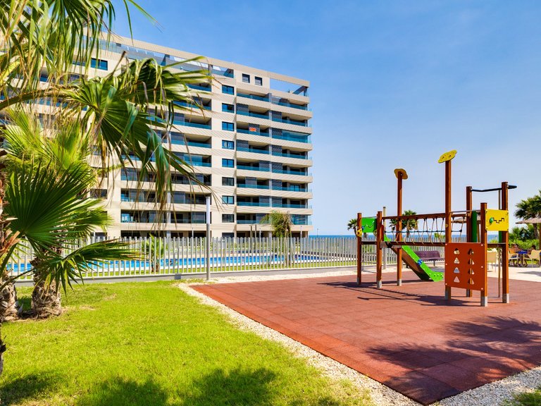 Penthouse for Sale in Punta Prima, Alicante 5