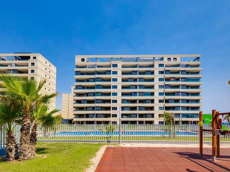 Penthouse for Sale in Punta Prima, Alicante 2