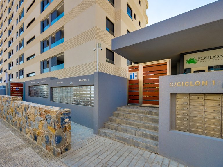 Penthouse for Sale in Punta Prima, Alicante 19