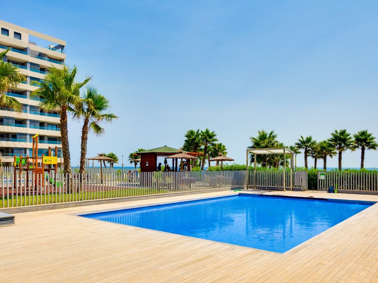 Penthouse for Sale in Punta Prima, Alicante 18