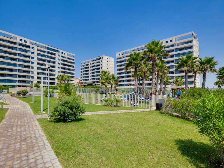 Penthouse for Sale in Punta Prima, Alicante 6