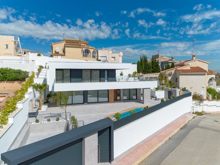 Villa for Sale in Ciudad Quesada, Alicante 3