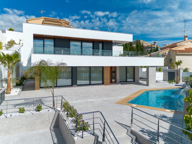 Villa for Sale in Ciudad Quesada, Alicante 1