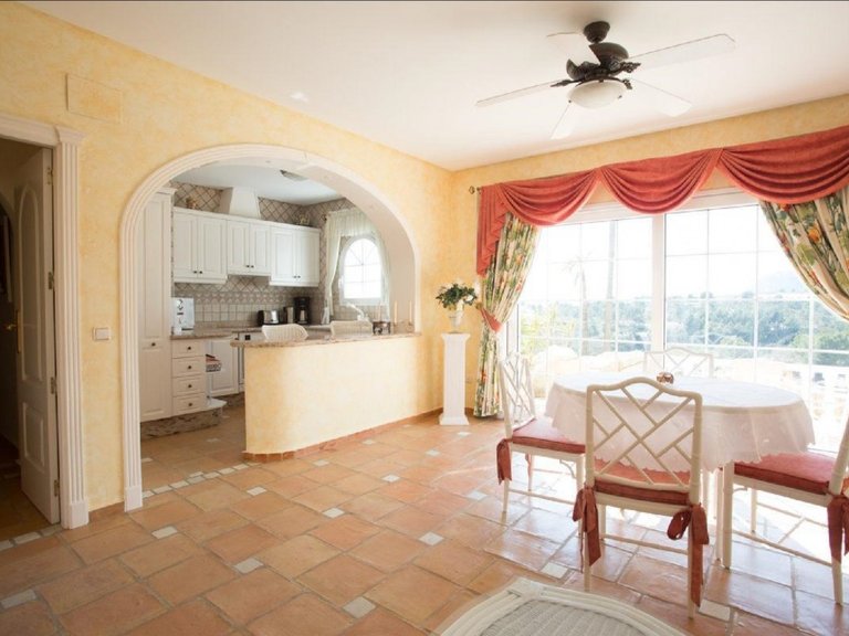 Villa for Sale in Costa Blanca La Nucia, Alicante 43