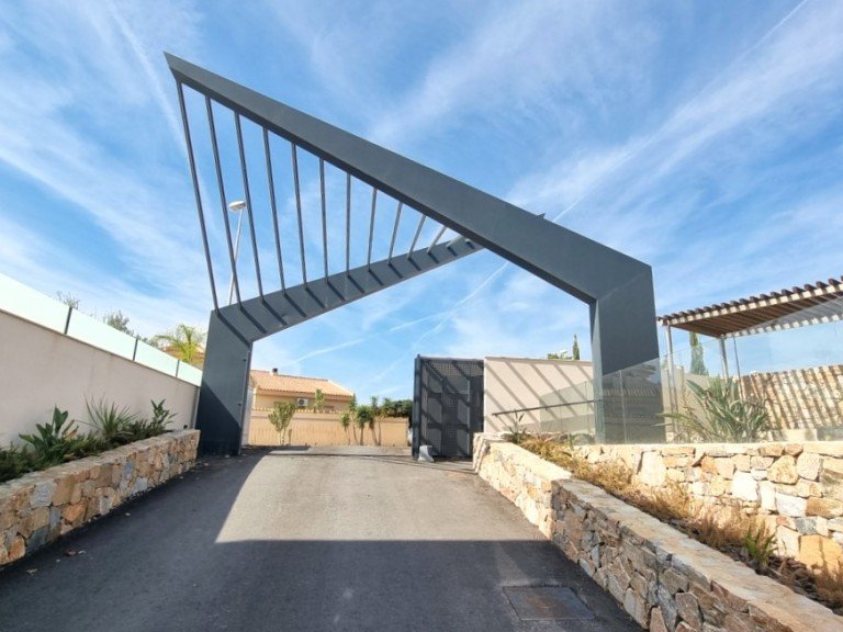 Villa for Sale in Inland Rojales, Alicante 2