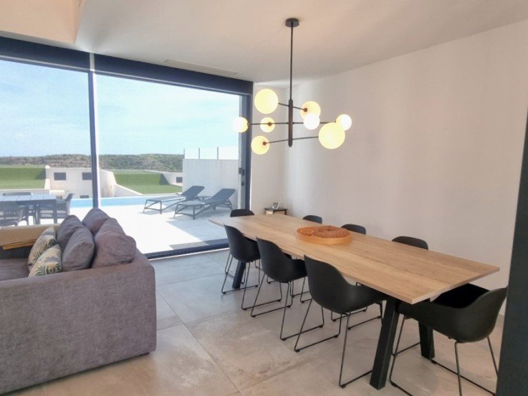 Villa for Sale in Inland Rojales, Alicante 6