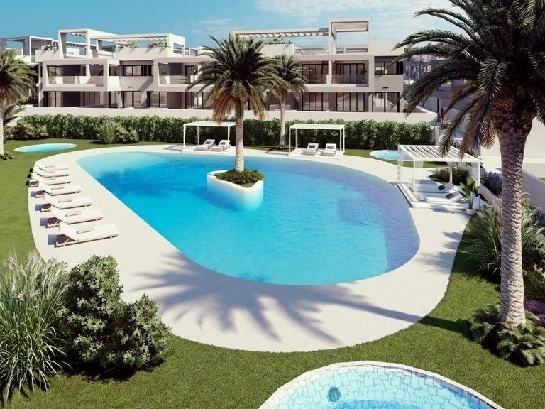 Apartment for Sale in Torrevieja, Alicante 26