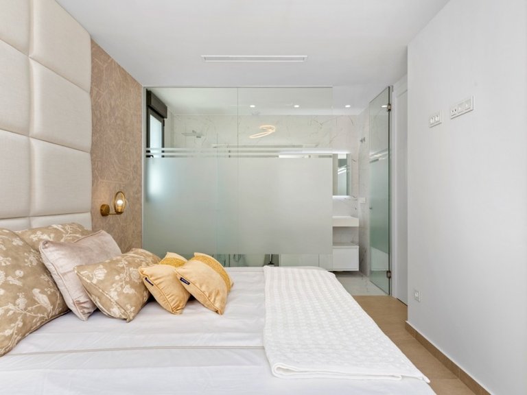 Villa for Sale in Orihuela Costa, Alicante 27