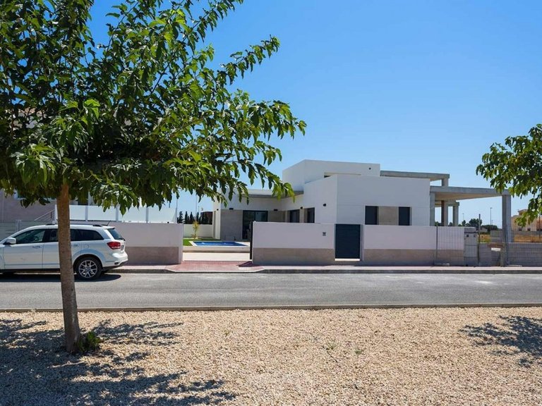 Villa for Sale in Daya Nueva, Alicante 30
