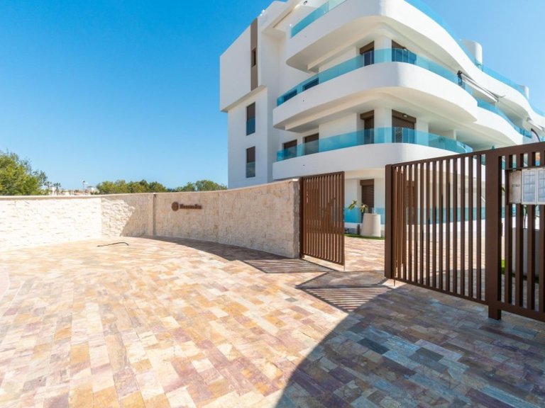 Penthouse for Sale in Orihuela Costa, Alicante 18