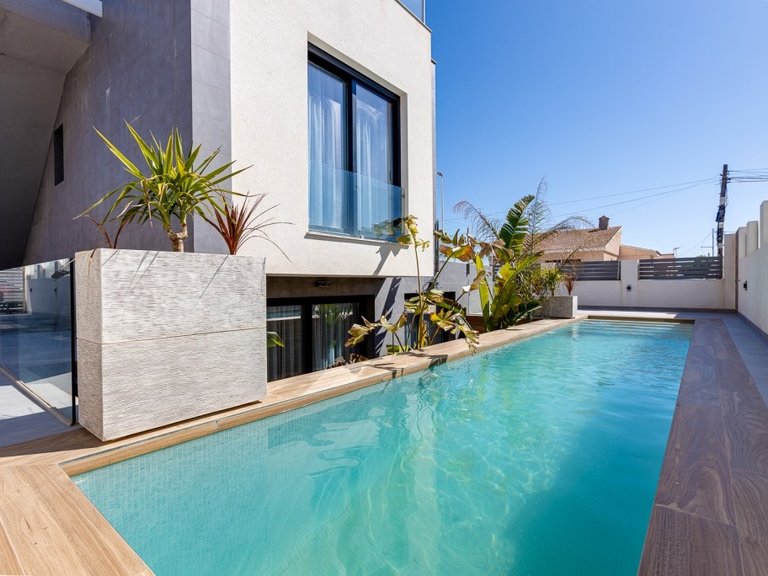 Villa for Sale in La Mata, Alicante 34