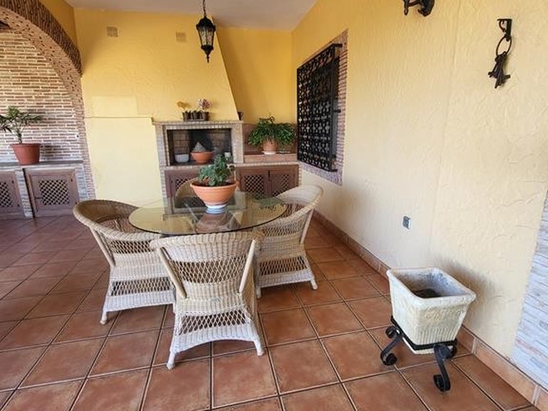Villa for Sale in Inland Bigastro, Alicante 8