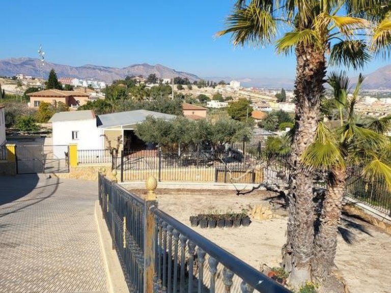 Villa for Sale in Inland Bigastro, Alicante 10