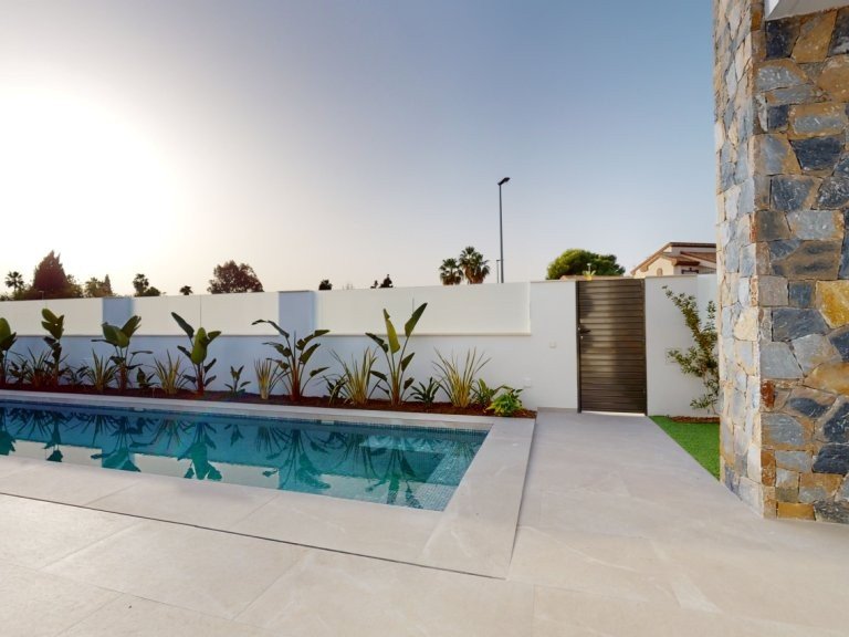 Villa for Sale in Los Alcazares, Murcia 8