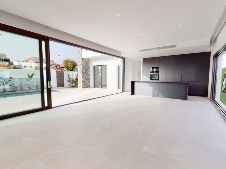 Villa for Sale in Los Alcazares, Murcia 13