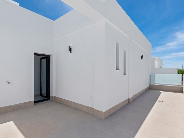 Villa for Sale in Dolores, Alicante 31