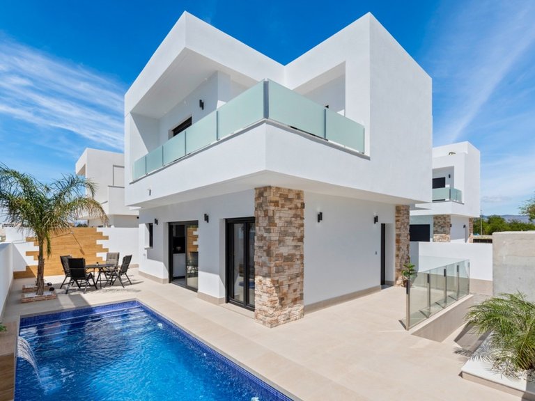 Villa for Sale in Dolores, Alicante 1