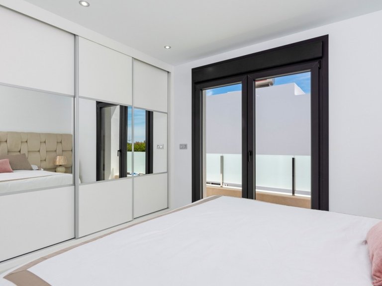 Villa for Sale in Dolores, Alicante 14