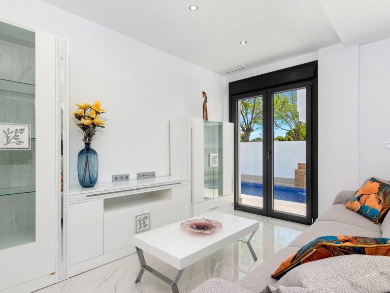 Villa for Sale in Dolores, Alicante 18