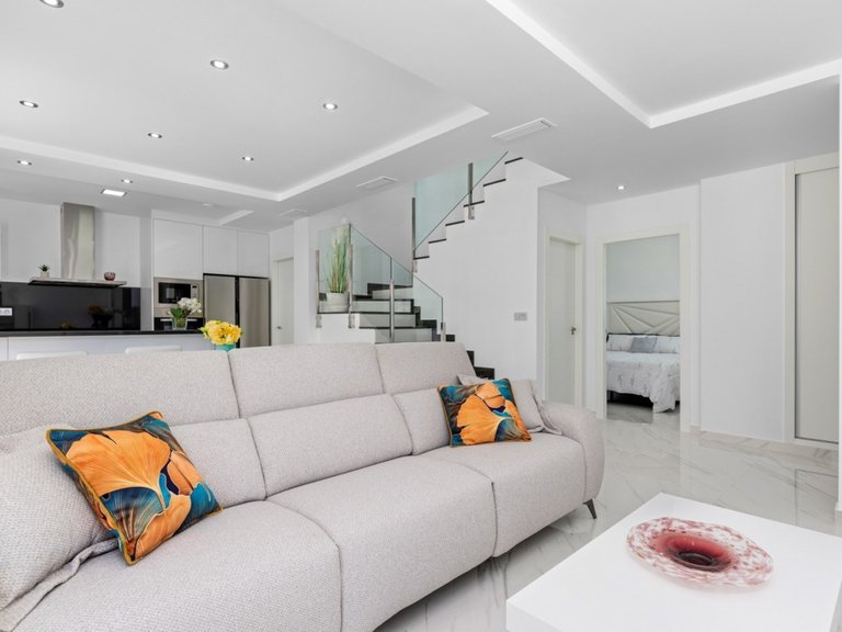Villa for Sale in Dolores, Alicante 2