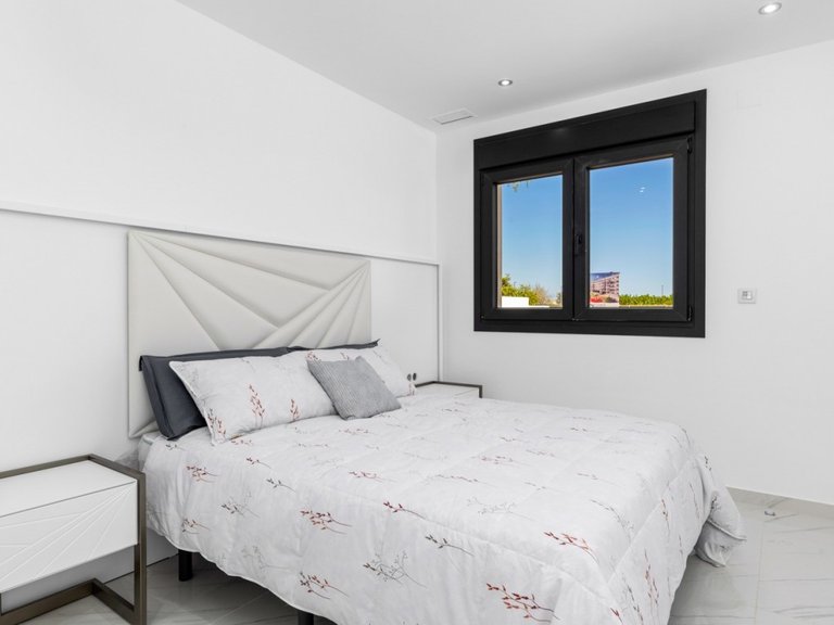 Villa for Sale in Dolores, Alicante 20