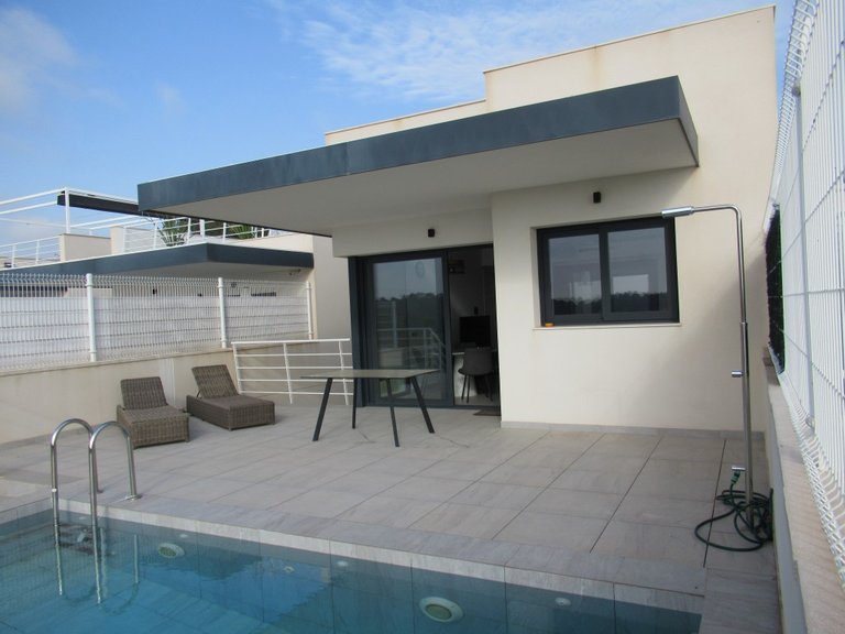 Villa for Sale in Inland San Miguel De Salinas, Alicante 1