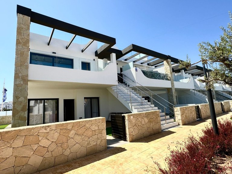 Penthouse for Sale in Pilar De La Horadada, Alicante 1