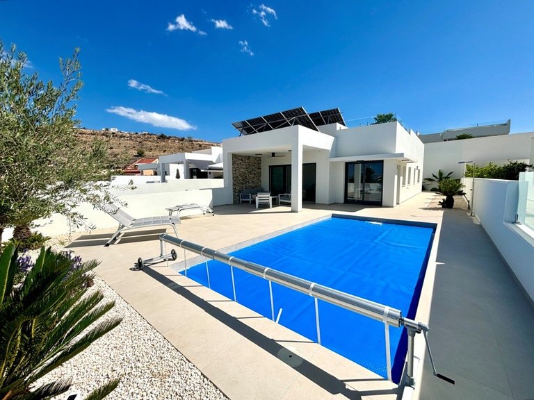 Villa for Sale in Benijofar, Alicante 14