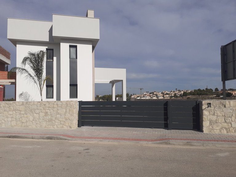 Villa for Sale in La Finca Golf, Alicante 1