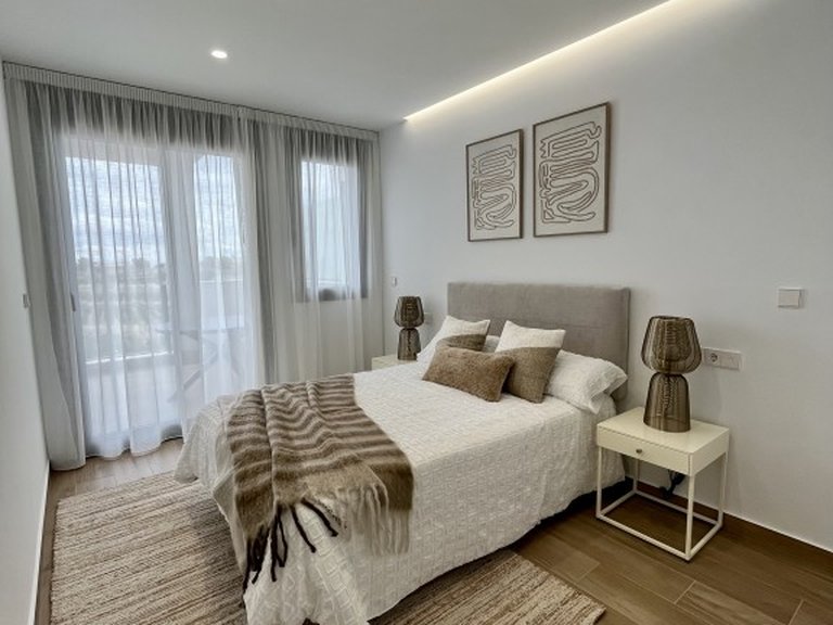 Villa for Sale in La Finca Golf, Alicante 11