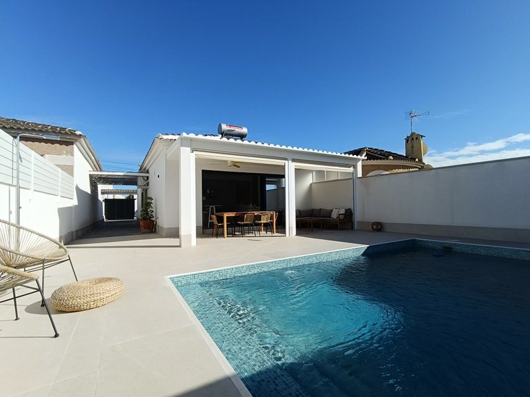 Villa for Sale in El Chaparral, Alicante 25