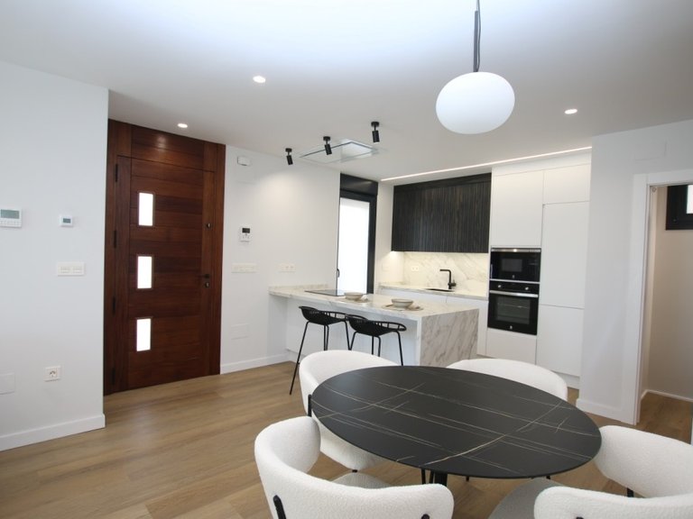 Villa for Sale in Pilar De La Horadada, Alicante 4
