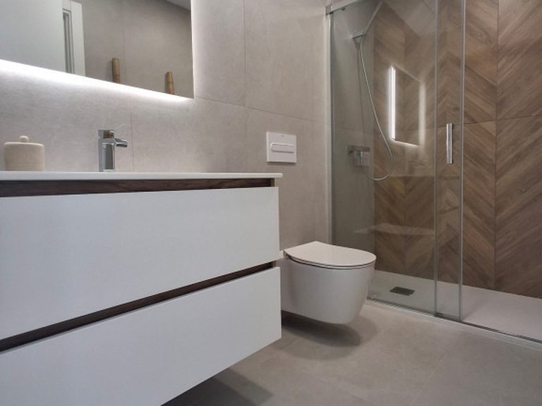 Villa for Sale in Mil Palmeras, Alicante 17