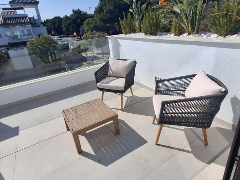 Villa for Sale in Mil Palmeras, Alicante 13