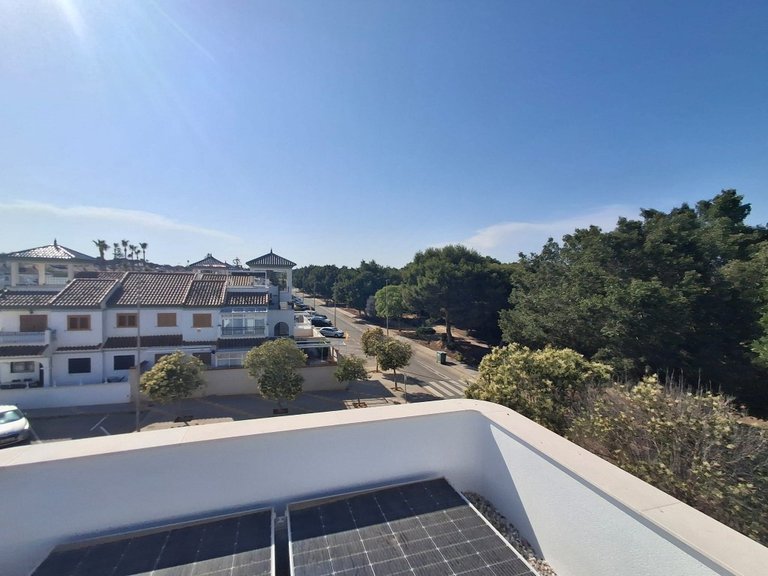 Villa for Sale in Mil Palmeras, Alicante 19