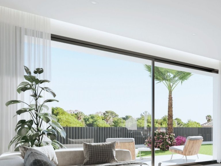 Town House for Sale in Sierra Cortina, Alicante 2