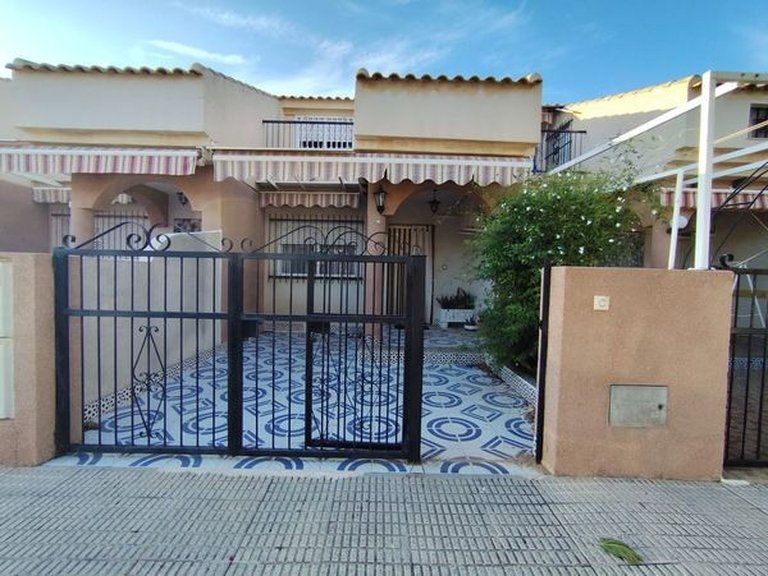 Town House for Sale in Los Alcazares, Murcia 1