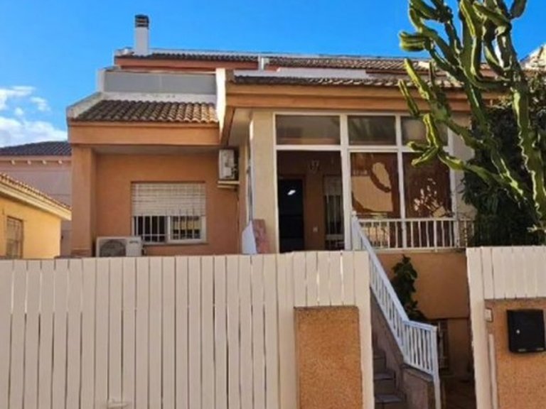 Town House for Sale in Los Alcazares, Murcia 1