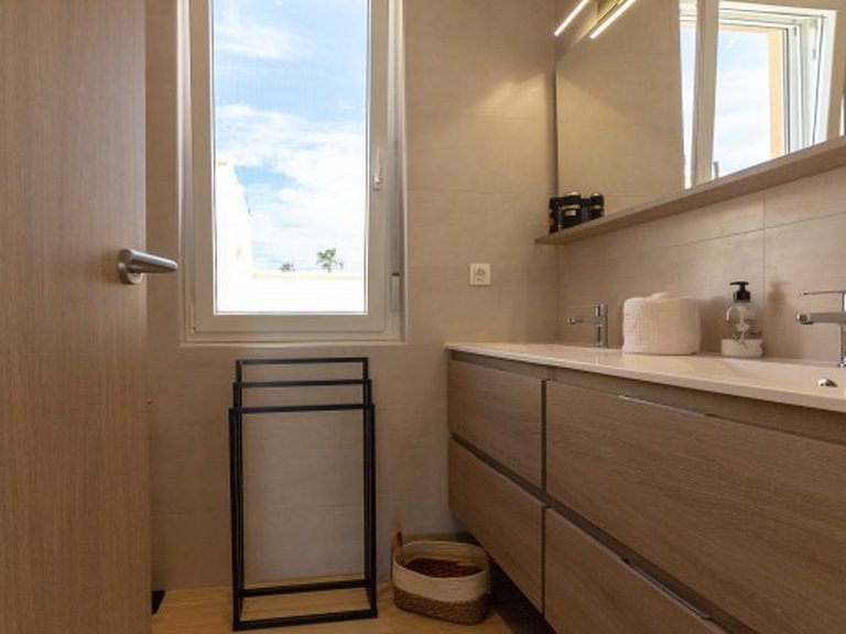 Villa for Sale in Costa Blanca Torrevieja, Alicante 10