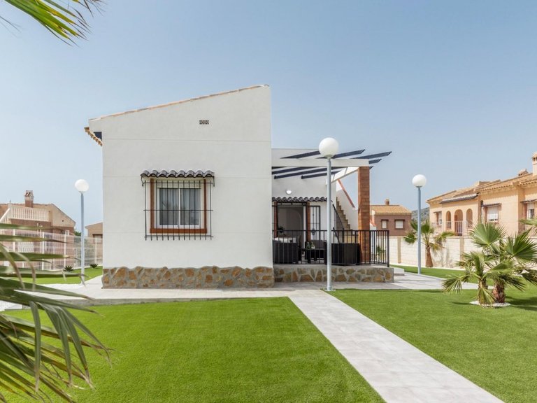 Villa for Sale in Gea Y Truyols, Murcia 11