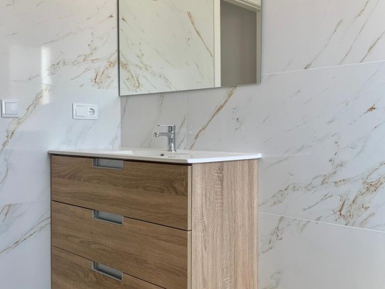 Villa for Sale in Gea Y Truyols, Murcia 40