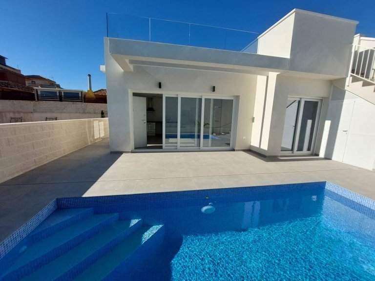 Villa for Sale in La Herrada, Alicante 28