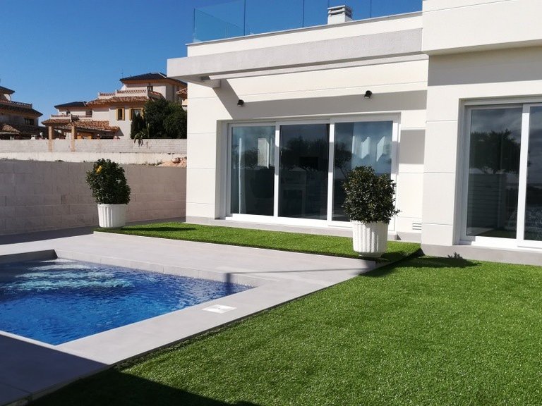 Villa for Sale in La Herrada, Alicante 31