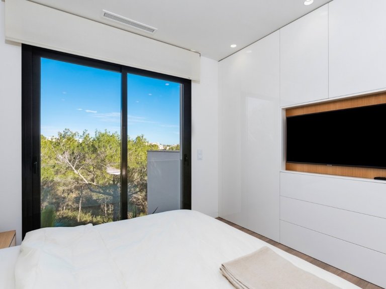 Villa for Sale in Las Colinas Golf, Alicante 10