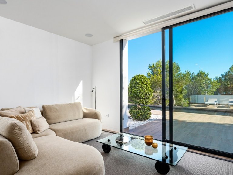 Villa for Sale in Las Colinas Golf, Alicante 13