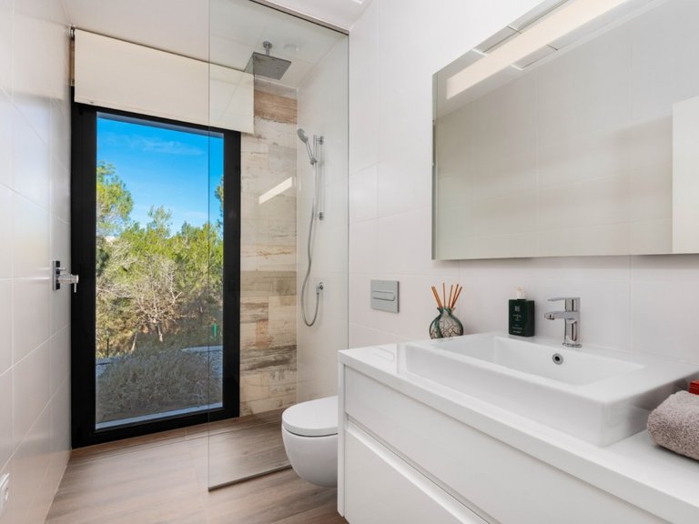 Villa for Sale in Las Colinas Golf, Alicante 22