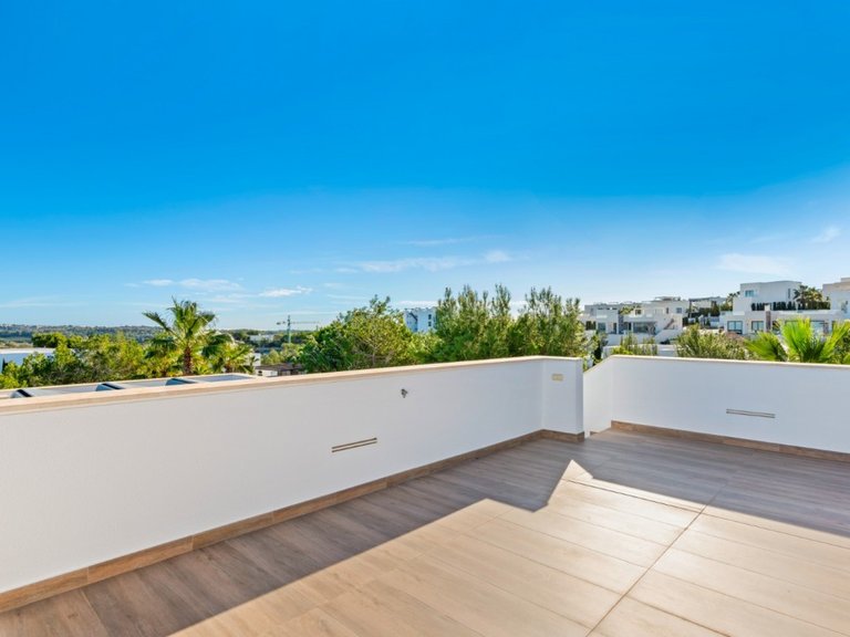 Villa for Sale in Las Colinas Golf, Alicante 30