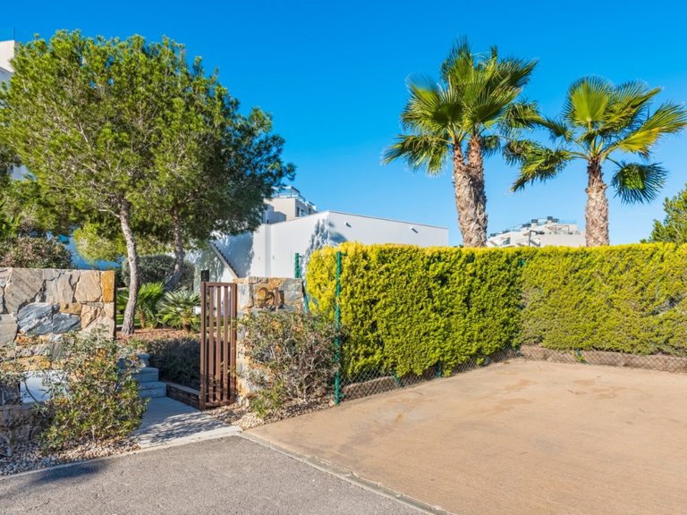 Villa for Sale in Las Colinas Golf, Alicante 42