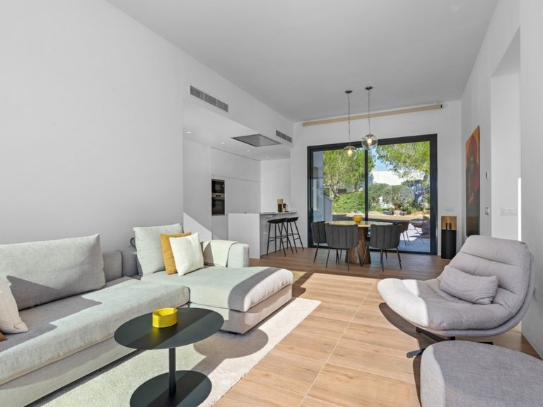 Villa for Sale in Las Colinas Golf, Alicante 5